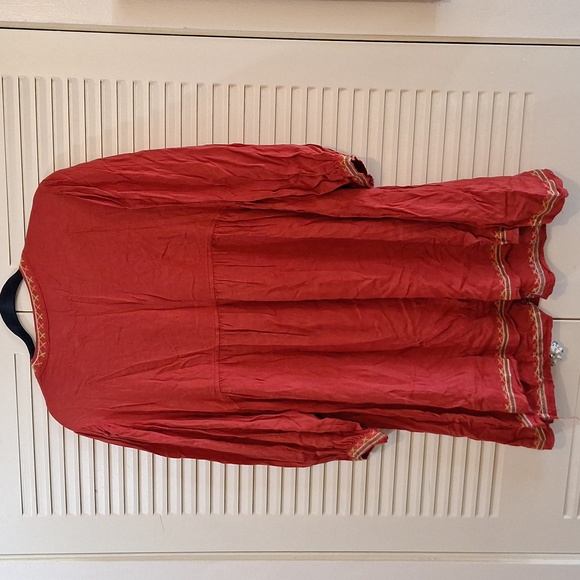 Embroidered dress - Picture 4 of 4